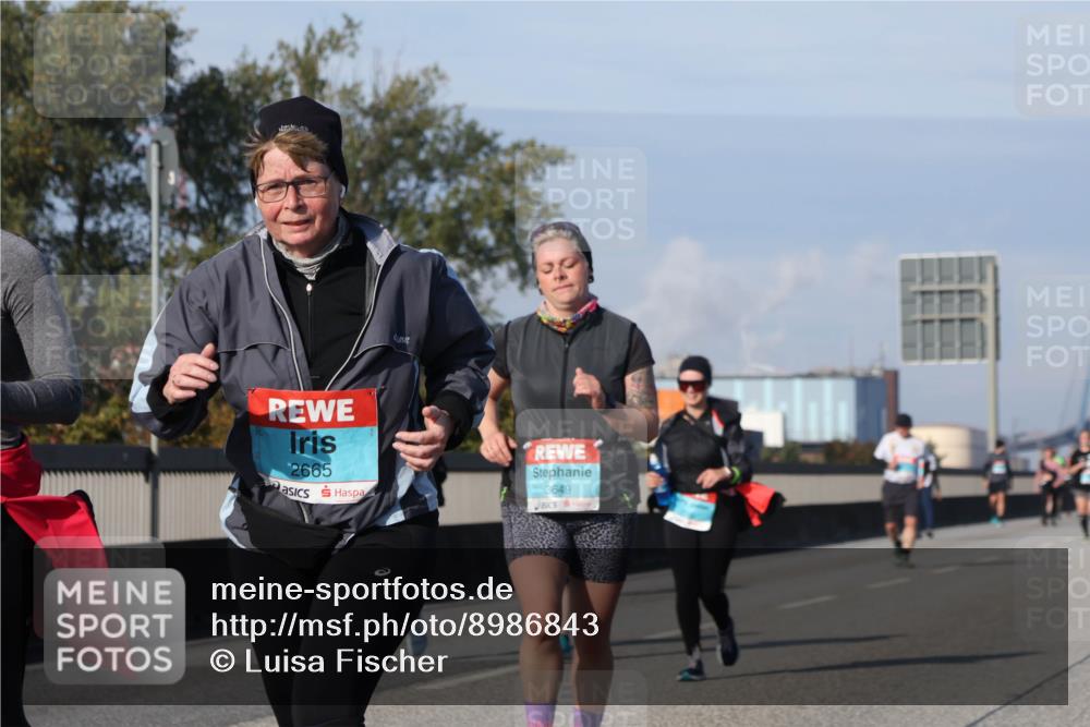03.10.2025 - Köhlbrandbrückenlauf Luisa Fischer http://msf.ph/oto/8986843 03.10.2025 11:21:40 Position 3 2665, 3649 meine-sportfotos.de