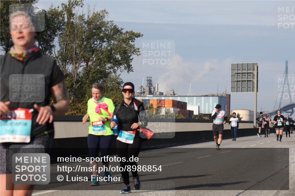 03.10.2025 - Köhlbrandbrückenlauf Luisa Fischer http://msf.ph/oto/8986854 03.10.2025 11:21:42 Position 3  meine-sportfotos.de