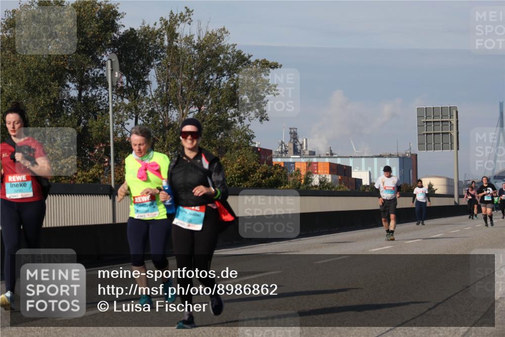 03.10.2025 - Köhlbrandbrückenlauf Luisa Fischer http://msf.ph/oto/8986862 03.10.2025 11:21:43 Position 3 3290 meine-sportfotos.de