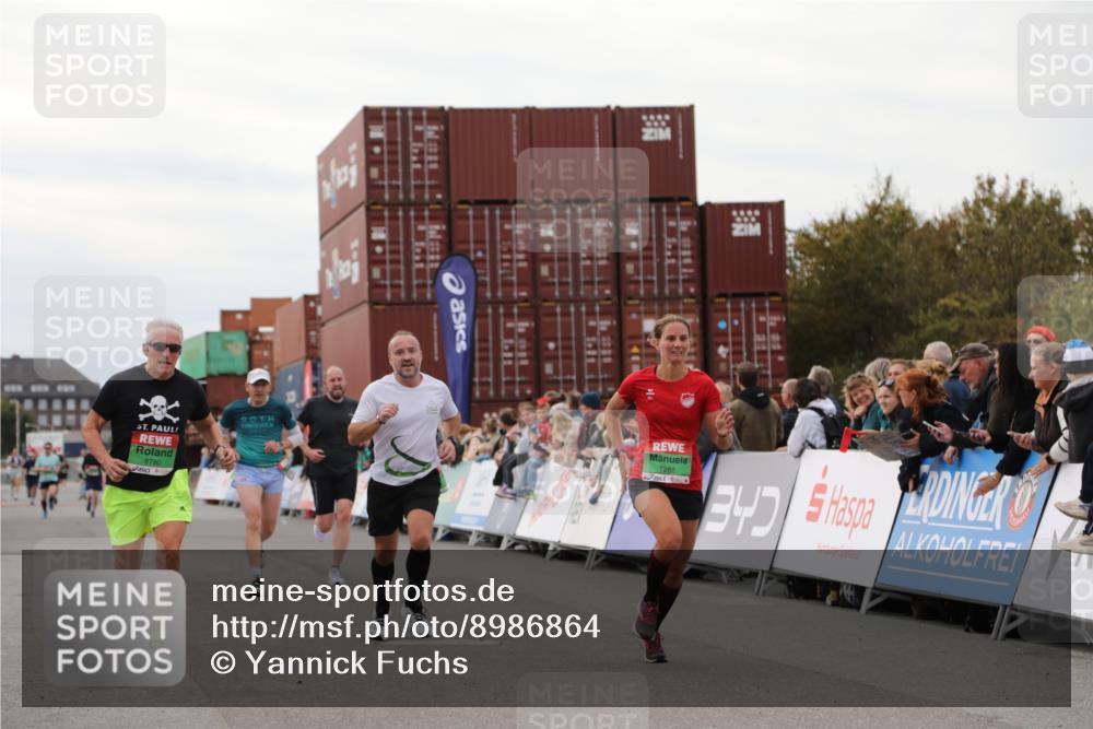03.10.2025 - Köhlbrandbrückenlauf Yannick Fuchs http://msf.ph/oto/8986864 03.10.2025 15:59:19 Ziel 7262, 7496, 8780, 9126, 9238, 9521, 9577 meine-sportfotos.de