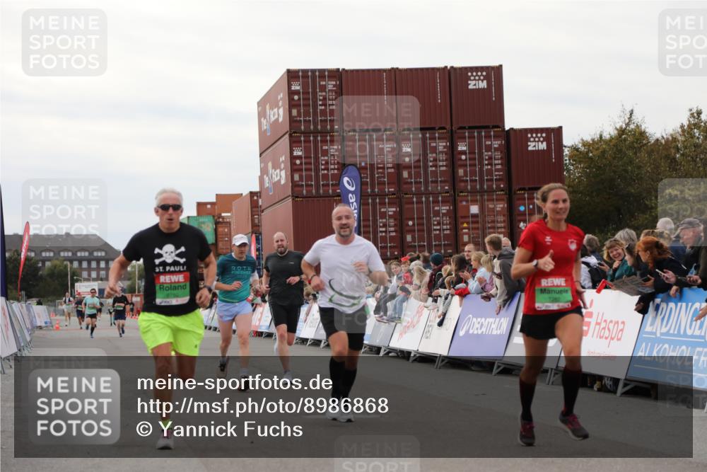 03.10.2025 - Köhlbrandbrückenlauf Yannick Fuchs http://msf.ph/oto/8986868 03.10.2025 15:59:19 Ziel 7262, 7496, 8780, 9126, 9238, 9521, 9577 meine-sportfotos.de