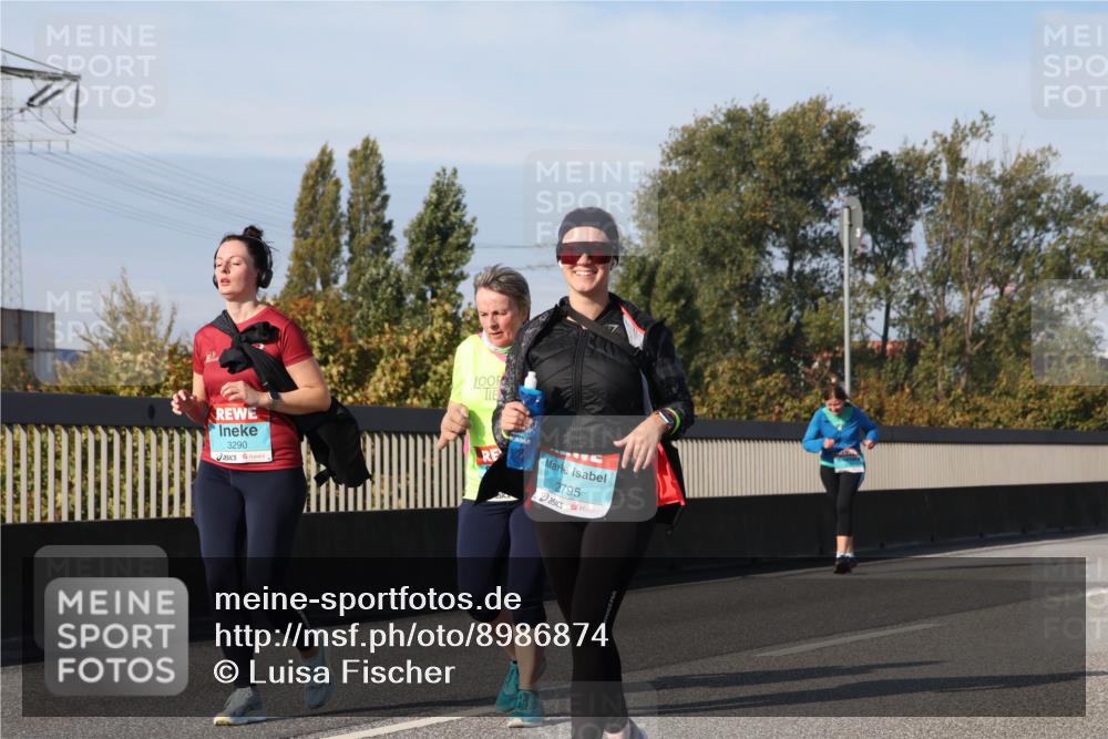 03.10.2025 - Köhlbrandbrückenlauf Luisa Fischer http://msf.ph/oto/8986874 03.10.2025 11:21:45 Position 3 3290, 2795 meine-sportfotos.de