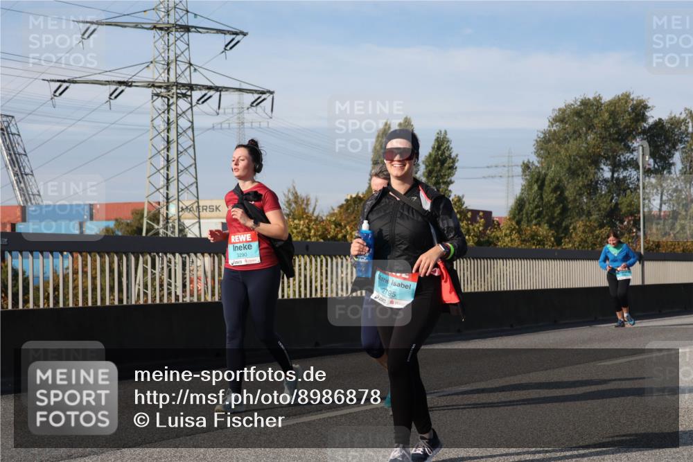 03.10.2025 - Köhlbrandbrückenlauf Luisa Fischer http://msf.ph/oto/8986878 03.10.2025 11:21:46 Position 3 780, 3290, 2795 meine-sportfotos.de