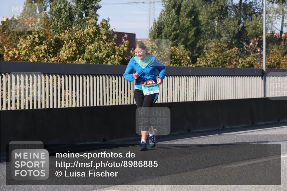 03.10.2025 - Köhlbrandbrückenlauf Luisa Fischer http://msf.ph/oto/8986885 03.10.2025 11:21:49 Position 3 3195 meine-sportfotos.de