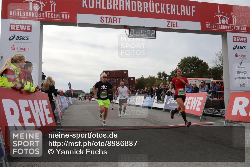 03.10.2025 - Köhlbrandbrückenlauf Yannick Fuchs http://msf.ph/oto/8986887 03.10.2025 15:59:20 Ziel 7262, 8780, 9126, 9238, 9521, 9577 meine-sportfotos.de