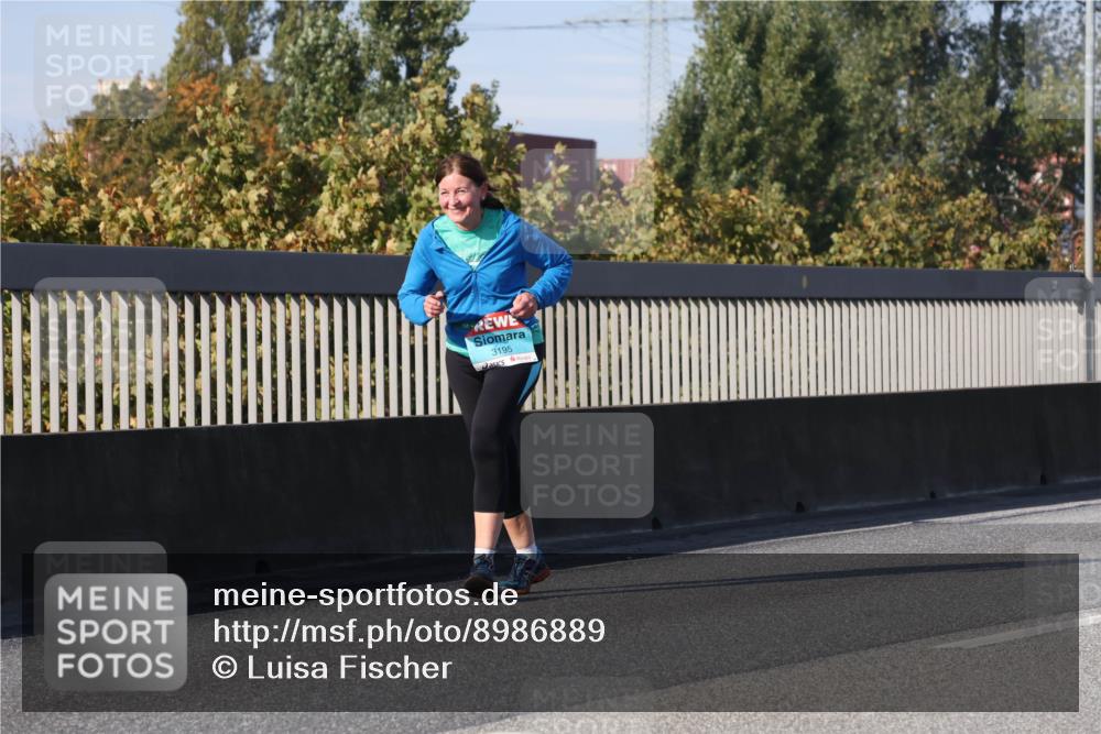 03.10.2025 - Köhlbrandbrückenlauf Luisa Fischer http://msf.ph/oto/8986889 03.10.2025 11:21:49 Position 3 3195 meine-sportfotos.de