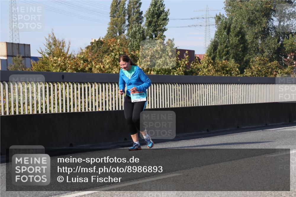 03.10.2025 - Köhlbrandbrückenlauf Luisa Fischer http://msf.ph/oto/8986893 03.10.2025 11:21:50 Position 3 3195 meine-sportfotos.de