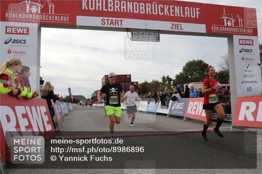 03.10.2025 - Köhlbrandbrückenlauf Yannick Fuchs http://msf.ph/oto/8986896 03.10.2025 15:59:20 Ziel 7262, 8780, 9126, 9238, 9521, 9577 meine-sportfotos.de