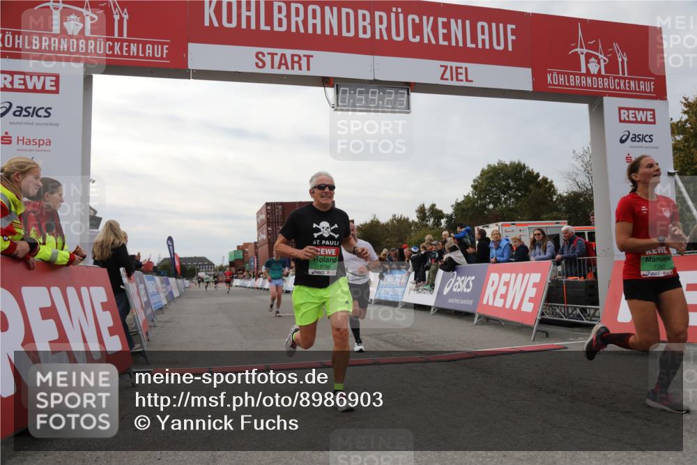 03.10.2025 - Köhlbrandbrückenlauf Yannick Fuchs http://msf.ph/oto/8986903 03.10.2025 15:59:21 Ziel 7089, 7262, 8780, 9126, 9238, 9521, 9577 meine-sportfotos.de
