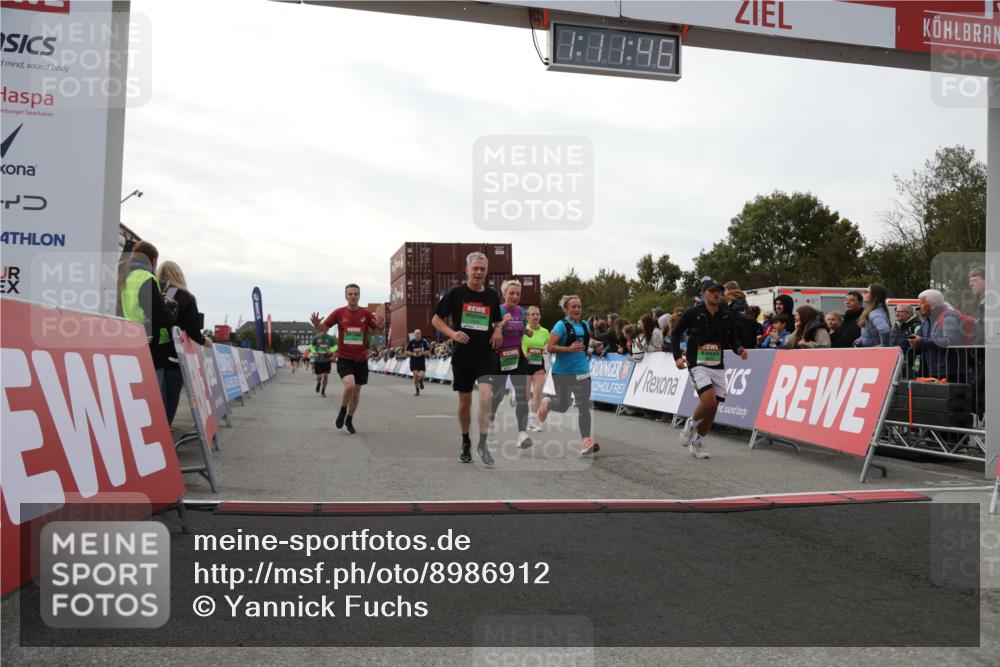 03.10.2025 - Köhlbrandbrückenlauf Yannick Fuchs http://msf.ph/oto/8986912 03.10.2025 16:11:44 Ziel 7330, 7419, 7469, 7533, 7658, 9200, 9202, 9392, 9634 meine-sportfotos.de