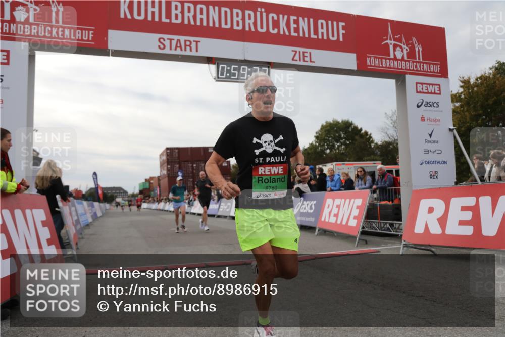 03.10.2025 - Köhlbrandbrückenlauf Yannick Fuchs http://msf.ph/oto/8986915 03.10.2025 15:59:21 Ziel 7089, 7262, 8780, 9126, 9238, 9521, 9577 meine-sportfotos.de