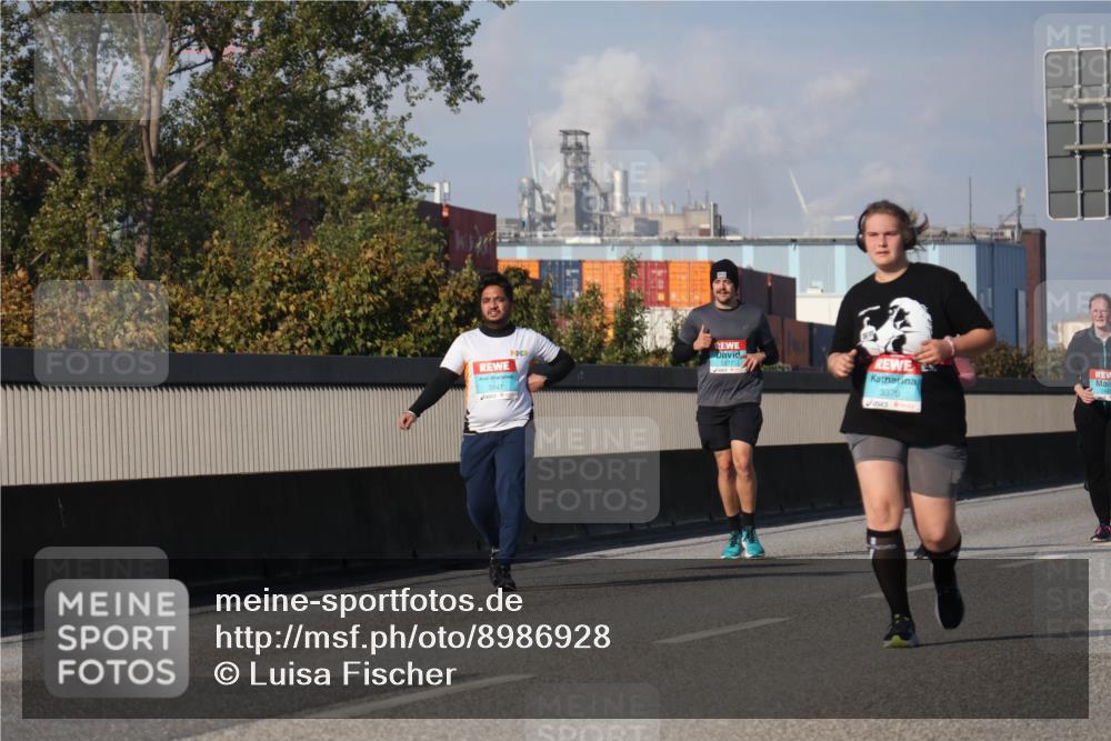 03.10.2025 - Köhlbrandbrückenlauf Luisa Fischer http://msf.ph/oto/8986928 03.10.2025 11:22:01 Position 3 3347, 2277, 3370 meine-sportfotos.de
