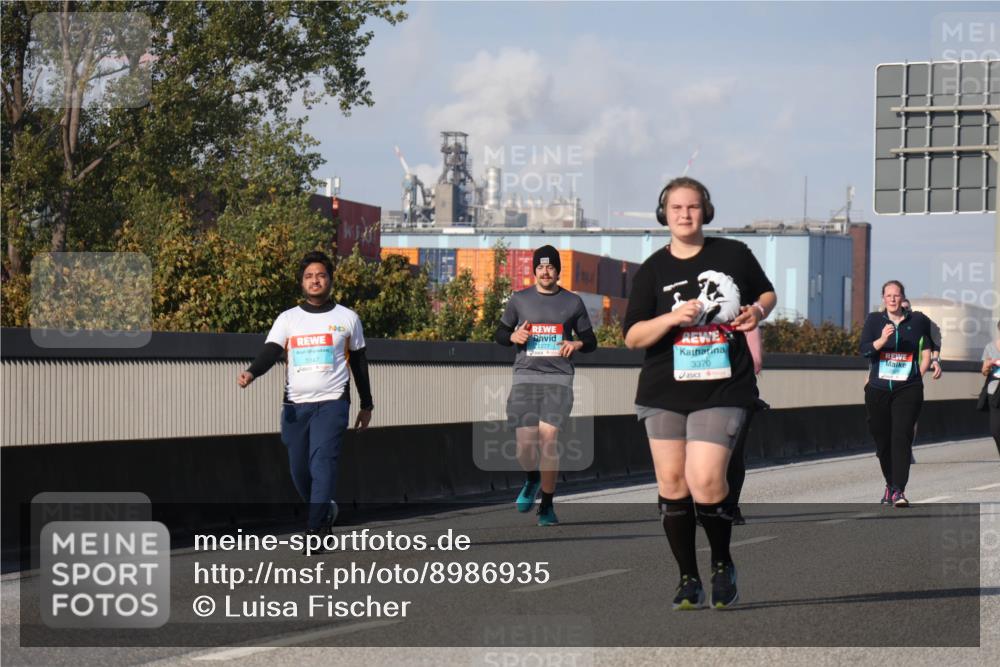03.10.2025 - Köhlbrandbrückenlauf Luisa Fischer http://msf.ph/oto/8986935 03.10.2025 11:22:02 Position 3 3347, 2277, 3370 meine-sportfotos.de