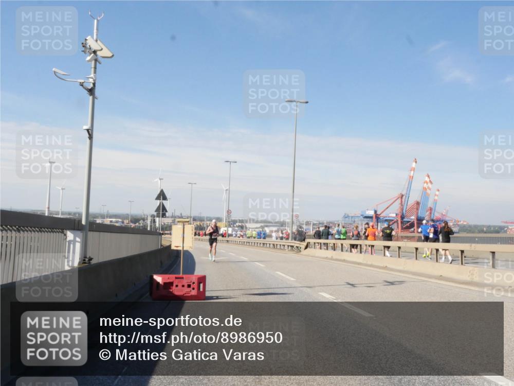 03.10.2025 - Köhlbrandbrückenlauf Matties Gatica Varas http://msf.ph/oto/8986950 03.10.2025 12:27:41 Position 2  meine-sportfotos.de