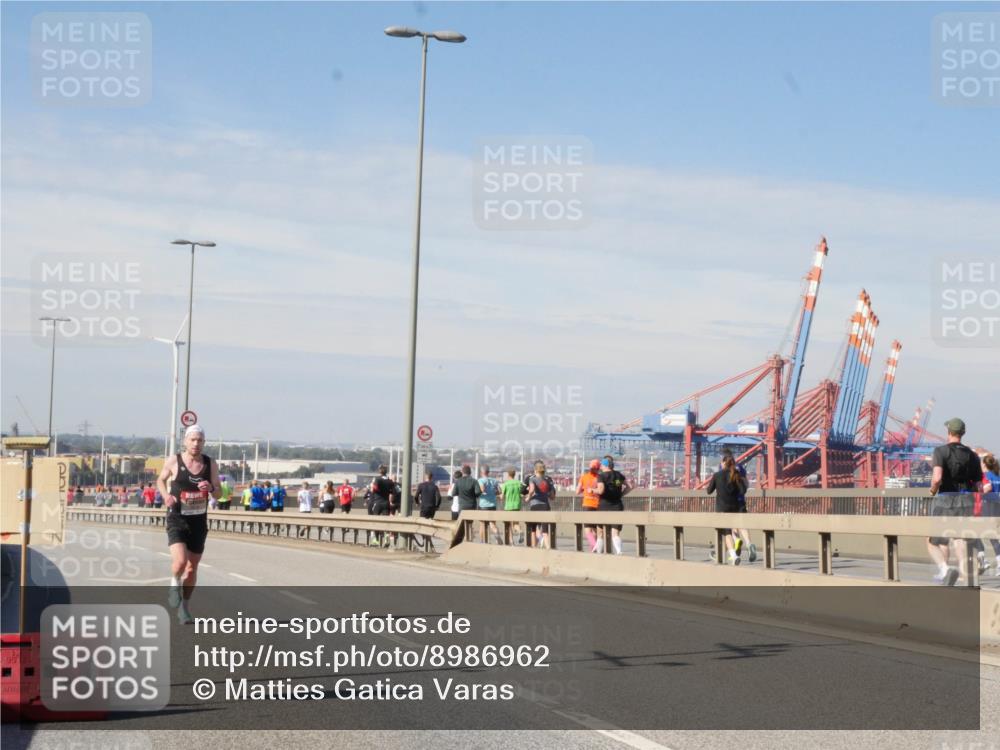 03.10.2025 - Köhlbrandbrückenlauf Matties Gatica Varas http://msf.ph/oto/8986962 03.10.2025 12:27:43 Position 2 3 meine-sportfotos.de