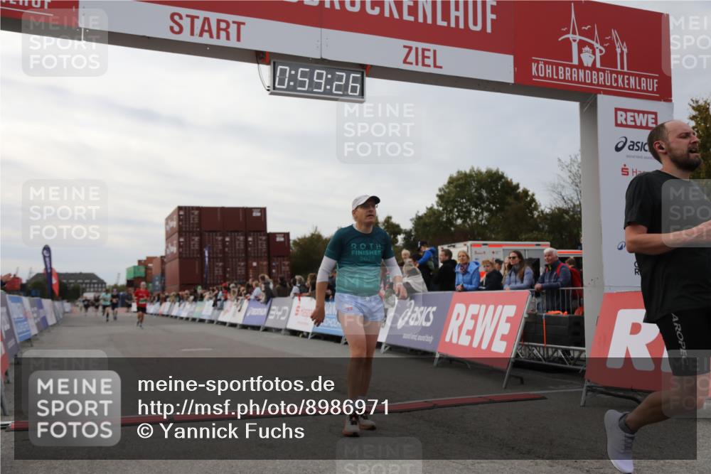 03.10.2025 - Köhlbrandbrückenlauf Yannick Fuchs http://msf.ph/oto/8986971 03.10.2025 15:59:24 Ziel 7083, 7089, 7262, 8780, 9126, 9238, 9577 meine-sportfotos.de