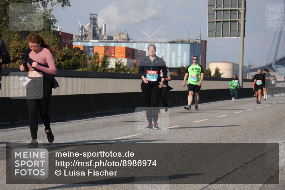 03.10.2025 - Köhlbrandbrückenlauf Luisa Fischer http://msf.ph/oto/8986974 03.10.2025 11:22:08 Position 3 2428 meine-sportfotos.de