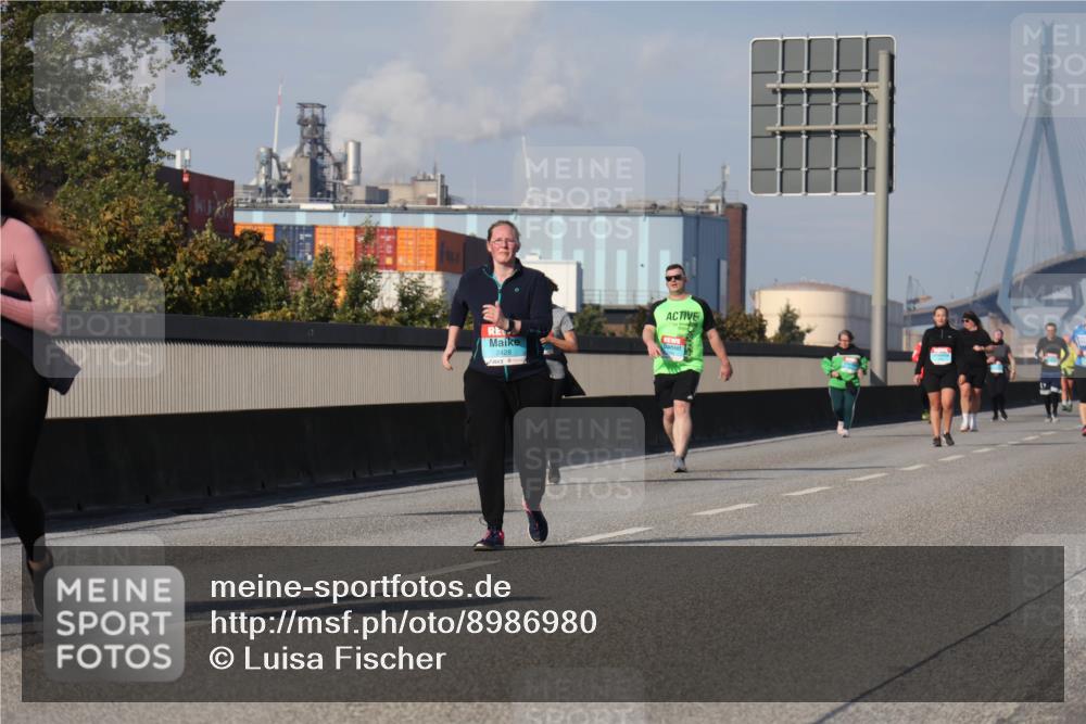 03.10.2025 - Köhlbrandbrückenlauf Luisa Fischer http://msf.ph/oto/8986980 03.10.2025 11:22:08 Position 3 2428 meine-sportfotos.de