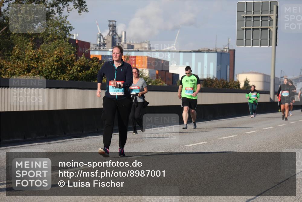 03.10.2025 - Köhlbrandbrückenlauf Luisa Fischer http://msf.ph/oto/8987001 03.10.2025 11:22:11 Position 3 2428 meine-sportfotos.de