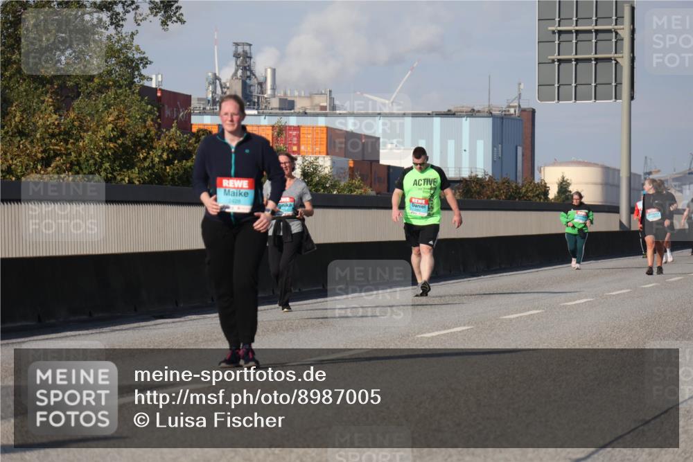 03.10.2025 - Köhlbrandbrückenlauf Luisa Fischer http://msf.ph/oto/8987005 03.10.2025 11:22:11 Position 3 2428, 3 meine-sportfotos.de