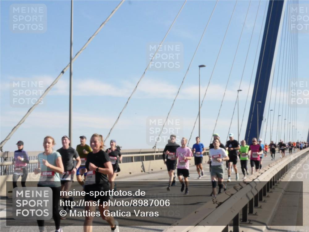 03.10.2025 - Köhlbrandbrückenlauf Matties Gatica Varas http://msf.ph/oto/8987006 03.10.2025 12:27:53 Position 2  meine-sportfotos.de