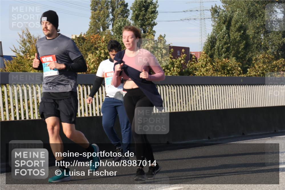 03.10.2025 - Köhlbrandbrückenlauf Luisa Fischer http://msf.ph/oto/8987014 03.10.2025 11:22:12 Position 3 227 meine-sportfotos.de