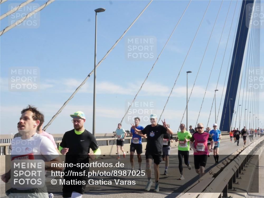 03.10.2025 - Köhlbrandbrückenlauf Matties Gatica Varas http://msf.ph/oto/8987025 03.10.2025 12:27:57 Position 2 4405 meine-sportfotos.de