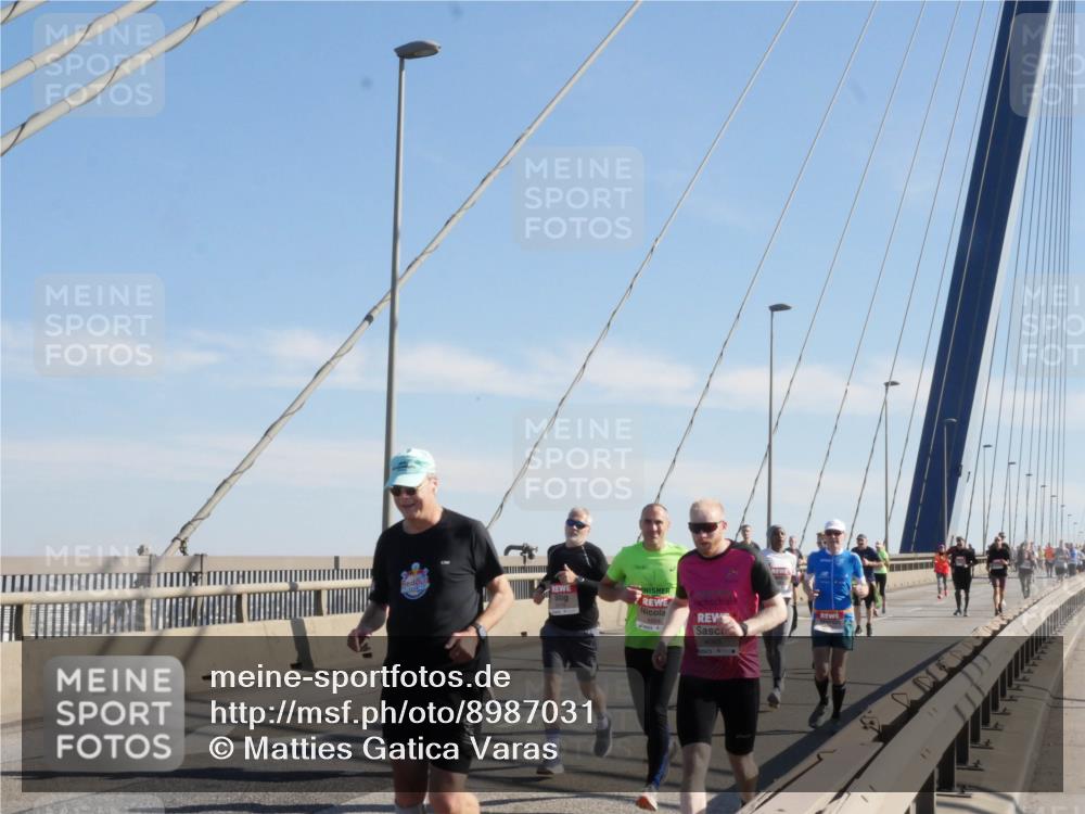 03.10.2025 - Köhlbrandbrückenlauf Matties Gatica Varas http://msf.ph/oto/8987031 03.10.2025 12:27:58 Position 2 4065 meine-sportfotos.de