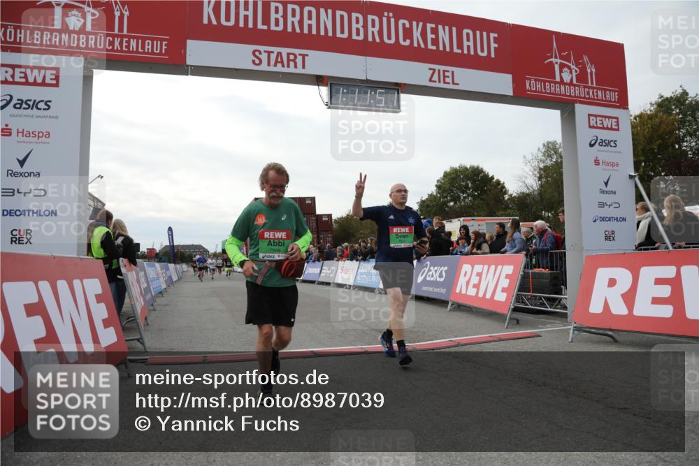 03.10.2025 - Köhlbrandbrückenlauf Yannick Fuchs http://msf.ph/oto/8987039 03.10.2025 16:11:49 Ziel 7419, 7469, 7533, 7658, 7961, 8005, 8096, 8954, 9202, 9244, 9392 meine-sportfotos.de