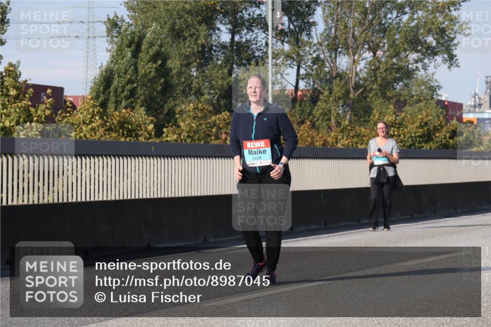03.10.2025 - Köhlbrandbrückenlauf Luisa Fischer http://msf.ph/oto/8987045 03.10.2025 11:22:15 Position 3 2428 meine-sportfotos.de