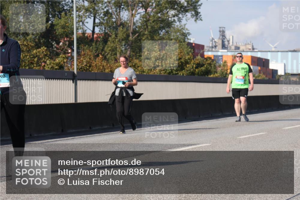 03.10.2025 - Köhlbrandbrückenlauf Luisa Fischer http://msf.ph/oto/8987054 03.10.2025 11:22:16 Position 3 7 meine-sportfotos.de