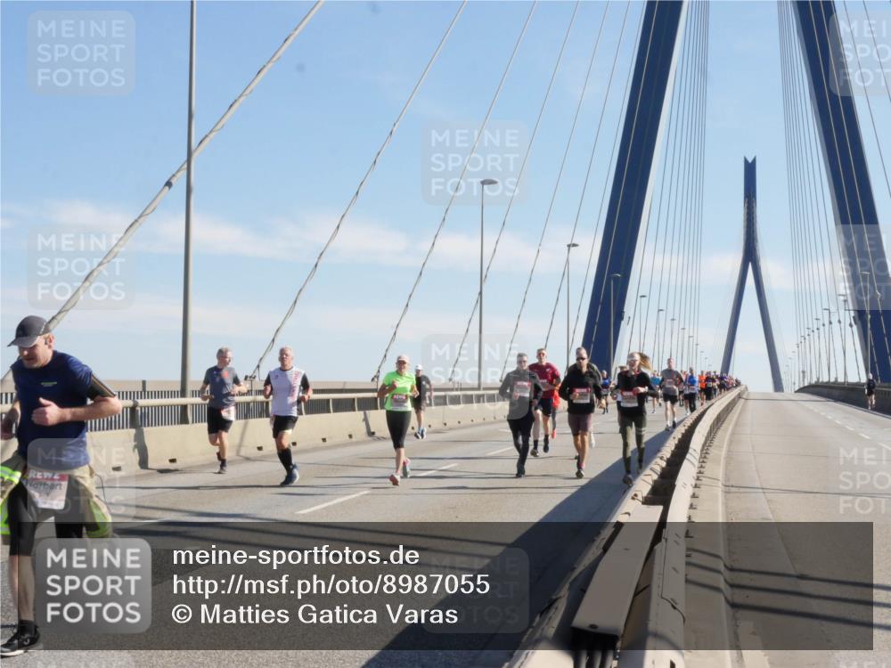 03.10.2025 - Köhlbrandbrückenlauf Matties Gatica Varas http://msf.ph/oto/8987055 03.10.2025 12:28:05 Position 2 2293 meine-sportfotos.de
