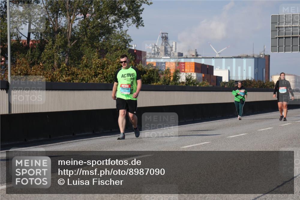 03.10.2025 - Köhlbrandbrückenlauf Luisa Fischer http://msf.ph/oto/8987090 03.10.2025 11:22:20 Position 3 2992 meine-sportfotos.de