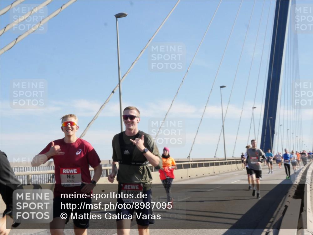03.10.2025 - Köhlbrandbrückenlauf Matties Gatica Varas http://msf.ph/oto/8987095 03.10.2025 12:28:11 Position 2 6305, 4761 meine-sportfotos.de
