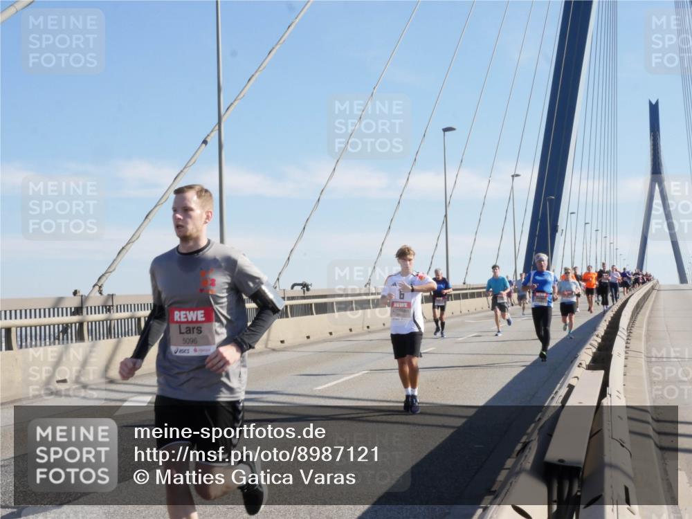03.10.2025 - Köhlbrandbrückenlauf Matties Gatica Varas http://msf.ph/oto/8987121 03.10.2025 12:28:14 Position 2 5096 meine-sportfotos.de