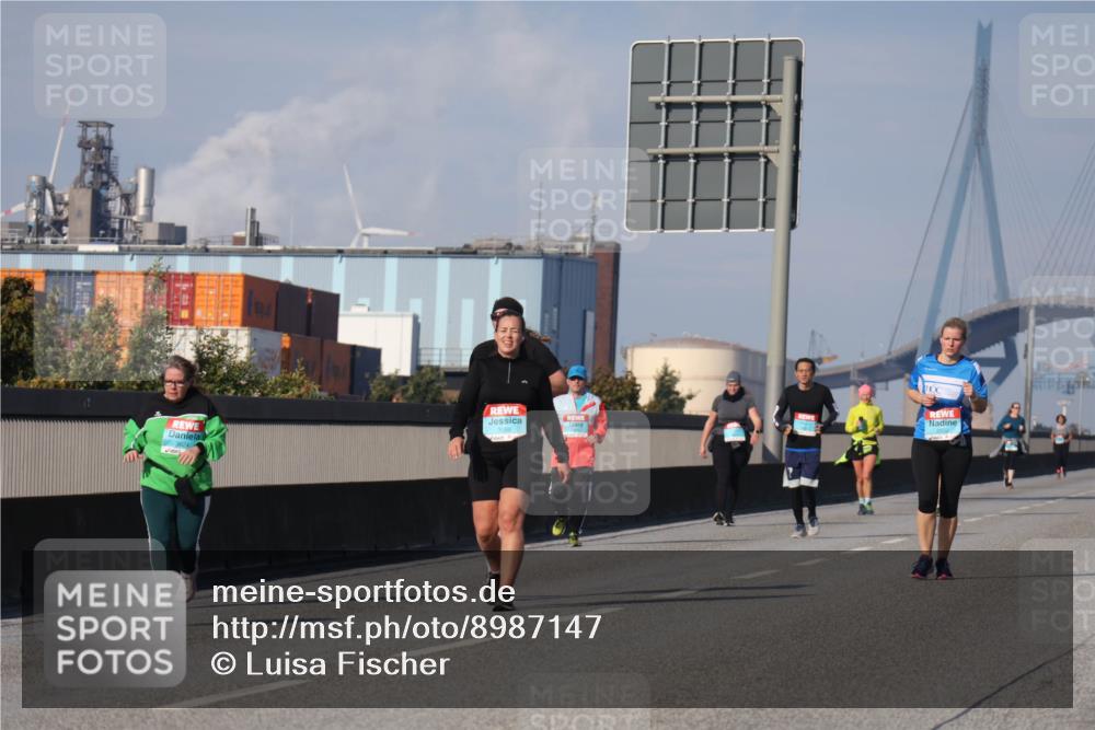 03.10.2025 - Köhlbrandbrückenlauf Luisa Fischer http://msf.ph/oto/8987147 03.10.2025 11:22:26 Position 3  meine-sportfotos.de