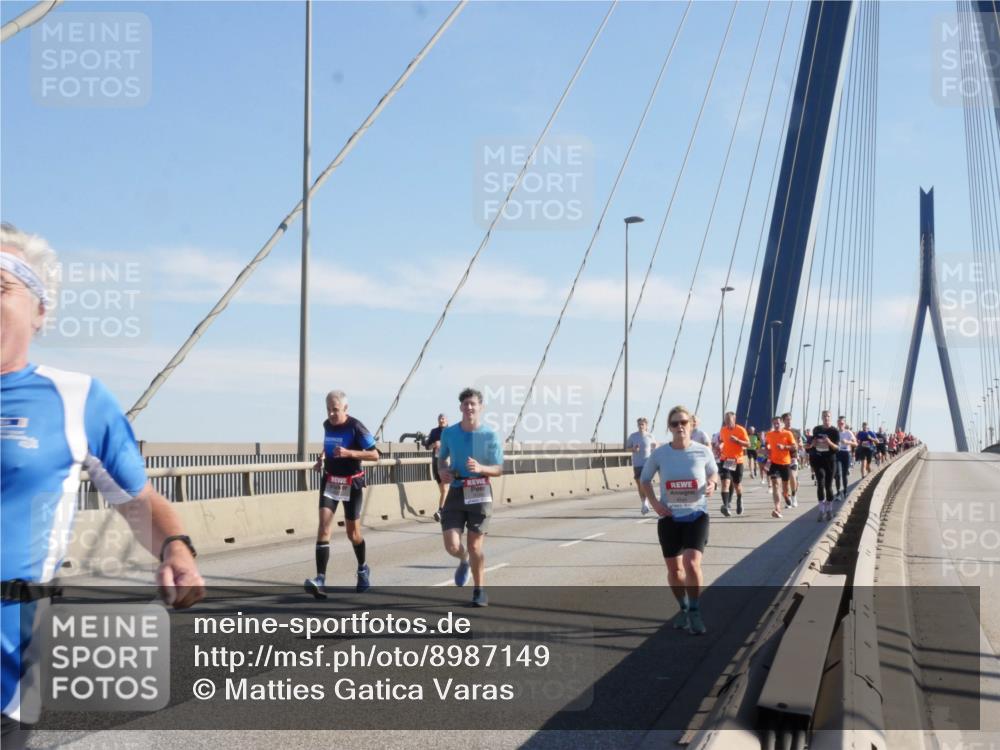 03.10.2025 - Köhlbrandbrückenlauf Matties Gatica Varas http://msf.ph/oto/8987149 03.10.2025 12:28:18 Position 2  meine-sportfotos.de