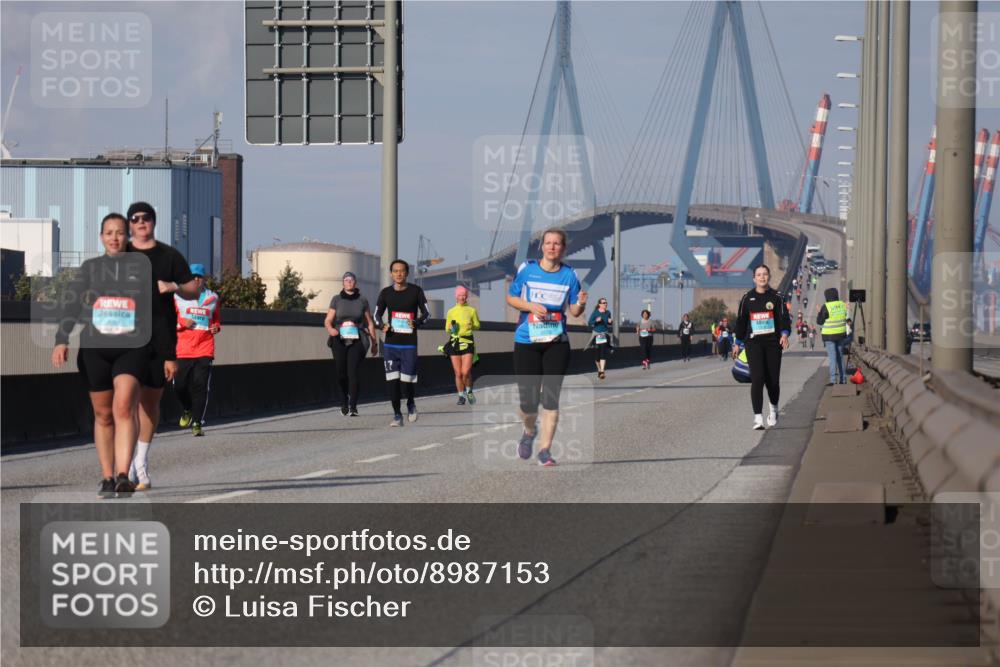 03.10.2025 - Köhlbrandbrückenlauf Luisa Fischer http://msf.ph/oto/8987153 03.10.2025 11:22:26 Position 3  meine-sportfotos.de