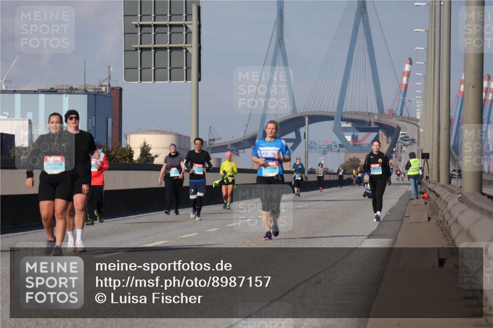 03.10.2025 - Köhlbrandbrückenlauf Luisa Fischer http://msf.ph/oto/8987157 03.10.2025 11:22:27 Position 3  meine-sportfotos.de