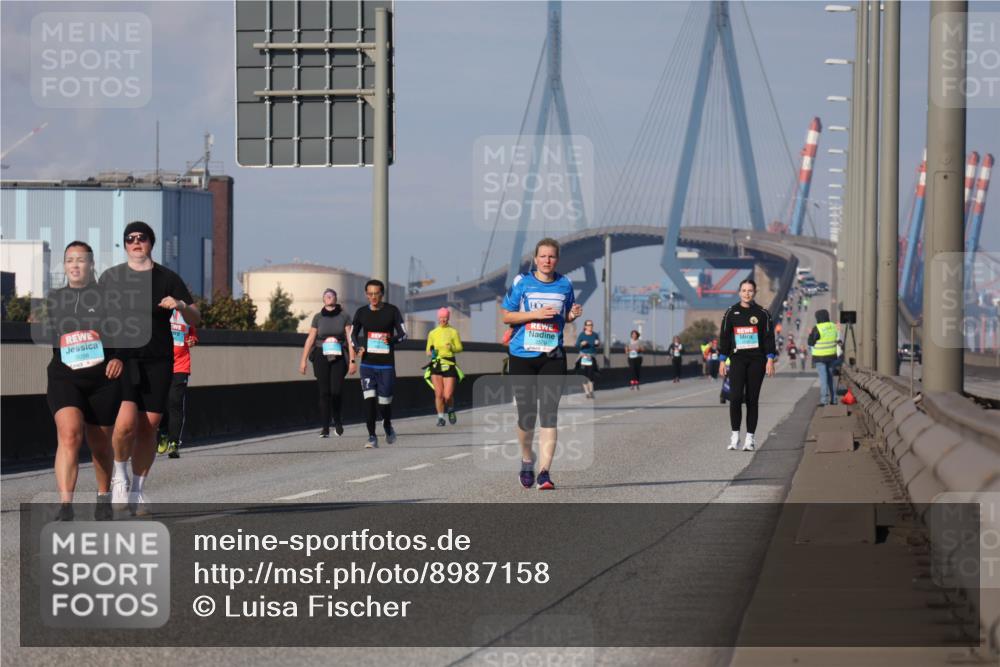 03.10.2025 - Köhlbrandbrückenlauf Luisa Fischer http://msf.ph/oto/8987158 03.10.2025 11:22:27 Position 3 3098 meine-sportfotos.de