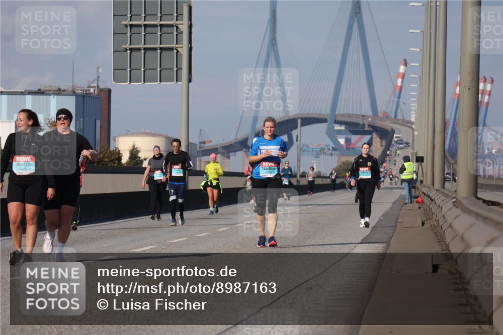 03.10.2025 - Köhlbrandbrückenlauf Luisa Fischer http://msf.ph/oto/8987163 03.10.2025 11:22:28 Position 3  meine-sportfotos.de