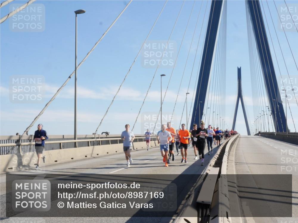 03.10.2025 - Köhlbrandbrückenlauf Matties Gatica Varas http://msf.ph/oto/8987169 03.10.2025 12:28:21 Position 2  meine-sportfotos.de