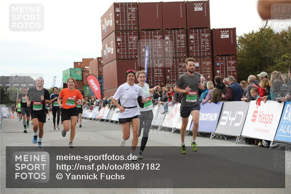 03.10.2025 - Köhlbrandbrückenlauf Yannick Fuchs http://msf.ph/oto/8987182 03.10.2025 16:11:57 Ziel 7122, 7463, 7566, 7613, 7757, 7961, 8005, 8096, 8110, 8259, 8569, 8954, 9159, 9244 meine-sportfotos.de