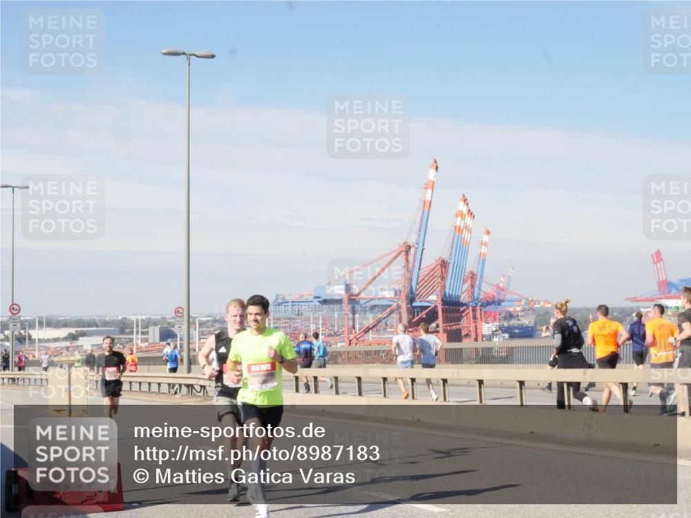 03.10.2025 - Köhlbrandbrückenlauf Matties Gatica Varas http://msf.ph/oto/8987183 03.10.2025 12:28:32 Position 2  meine-sportfotos.de