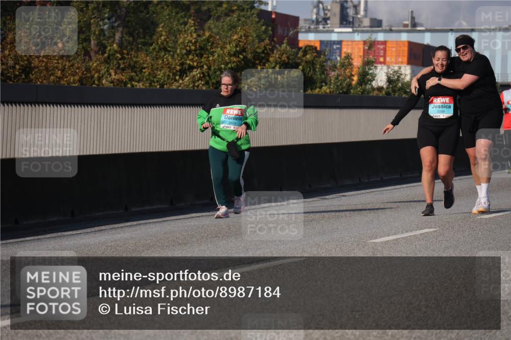 03.10.2025 - Köhlbrandbrückenlauf Luisa Fischer http://msf.ph/oto/8987184 03.10.2025 11:22:30 Position 3 3624, 3098 meine-sportfotos.de