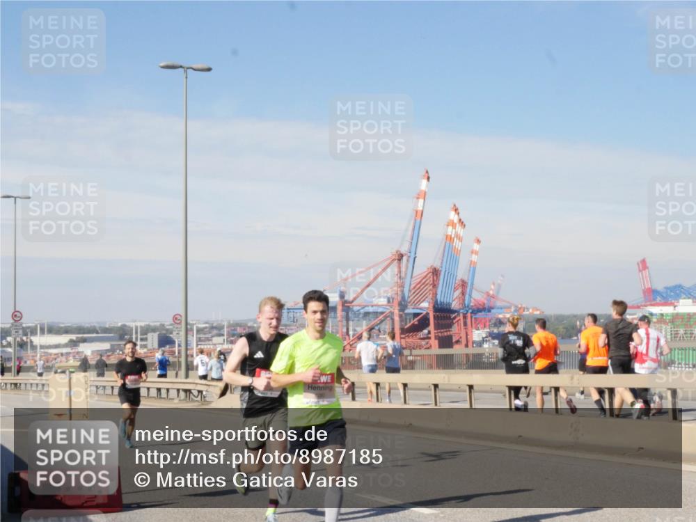 03.10.2025 - Köhlbrandbrückenlauf Matties Gatica Varas http://msf.ph/oto/8987185 03.10.2025 12:28:33 Position 2  meine-sportfotos.de