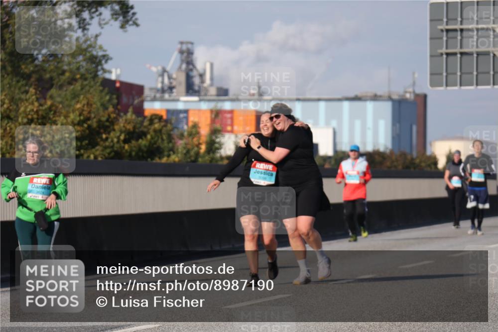 03.10.2025 - Köhlbrandbrückenlauf Luisa Fischer http://msf.ph/oto/8987190 03.10.2025 11:22:30 Position 3 3624, 3098 meine-sportfotos.de
