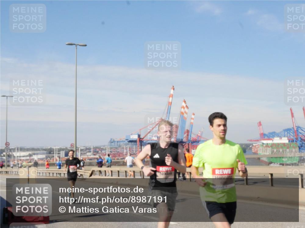 03.10.2025 - Köhlbrandbrückenlauf Matties Gatica Varas http://msf.ph/oto/8987191 03.10.2025 12:28:34 Position 2  meine-sportfotos.de