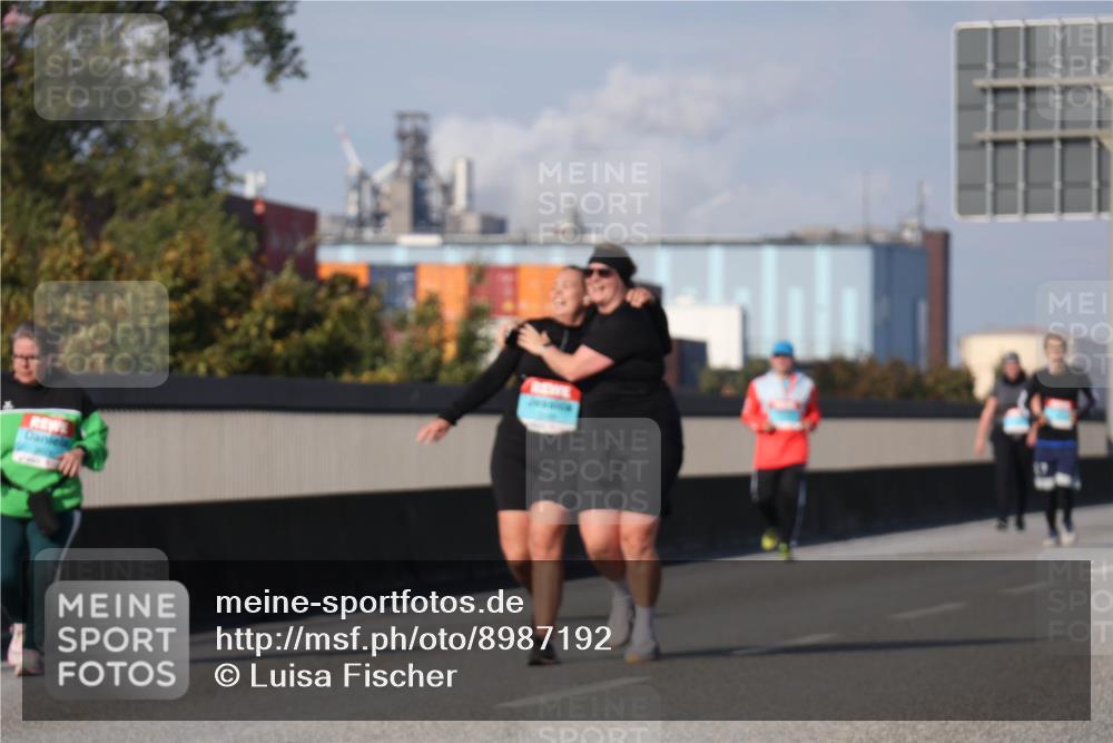 03.10.2025 - Köhlbrandbrückenlauf Luisa Fischer http://msf.ph/oto/8987192 03.10.2025 11:22:31 Position 3  meine-sportfotos.de