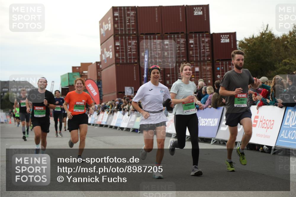 03.10.2025 - Köhlbrandbrückenlauf Yannick Fuchs http://msf.ph/oto/8987205 03.10.2025 16:11:57 Ziel 7122, 7463, 7566, 7613, 7757, 7961, 8005, 8096, 8110, 8259, 8569, 8954, 9159, 9244 meine-sportfotos.de